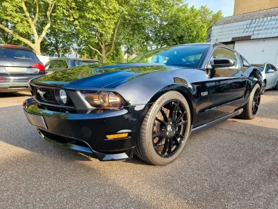 Gebraucht Ford Mustang GT Premium 412 PS (303 kW) 2011 Schwarz Coupé