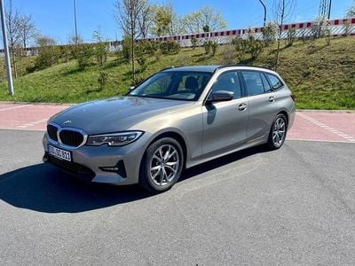 Gebraucht BMW 320 Sport Line 190 PS (139 kW) 2020 Grau Kombi