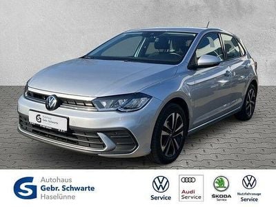 Silber Gebraucht 2024 VW Polo Life Limousine | 20.240 € (Fairer Preis)