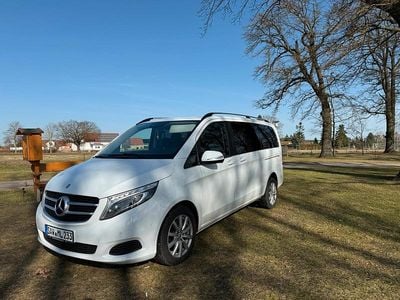 Gebraucht Mercedes V250 Edition 190 PS (139 kW) 2016 Weiß Van / Kleinbus