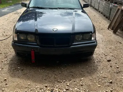 Gebraucht BMW 318 140 PS (102 kW) 1995 Violet Coupé