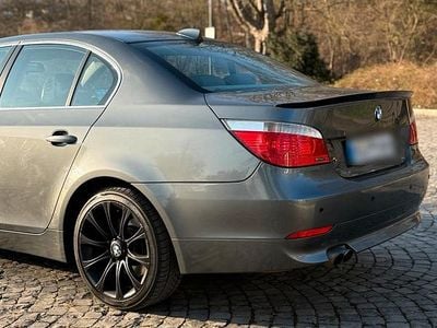 Gebraucht BMW 523 177 PS (130 kW) 2006 Grau Limousine