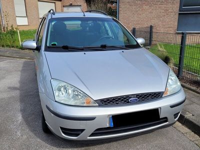 gebraucht Ford Focus Kombi / Zahnriemen bei 224000km gemacht!