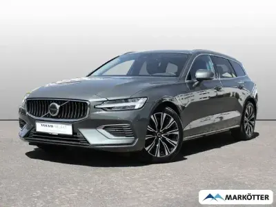 Gebraucht Volvo V60 Plus 455 PS (334 kW) 2025 Gruen Kombi