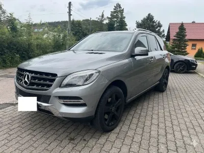 Gebraucht Mercedes ML350 258 PS (189 kW) 2014 Silber SUV