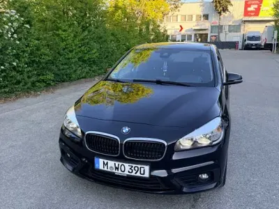 Gebraucht BMW 218 Active Tourer 150 PS (110 kW) 2016 Schwarz Van / Kleinbus