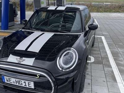Second-hand Mini Cooper SE Classic 135 kW (184 CP) 2021 Negru Hatchback