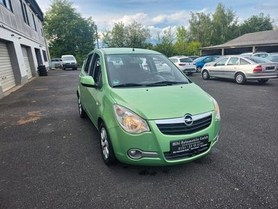 Usata Opel Agila Edition 86 CV (63 kW) 2009 Verde Utilitaria