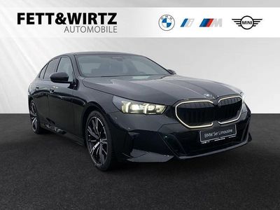 Neu BMW 520 M Sport 197 PS (144 kW) 2025 Black sapphire metallic Limousine