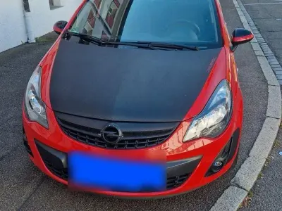 Gebraucht Opel Corsa Color Edition 101 PS (74 kW) 2013 Rot Kleinwagen