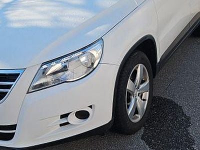 Gebraucht VW Tiguan Track & Field 140 PS (102 kW) 2010 Weiß SUV