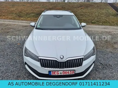 Gebraucht Skoda Superb Ambition 150 PS (110 kW) 2022 Weiß Kombi