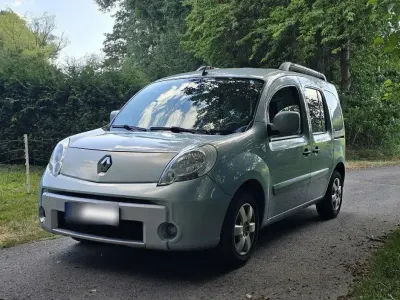 Gebraucht Renault Kangoo Luxe 110 PS (80 kW) 2011 Blau Van / Kleinbus
