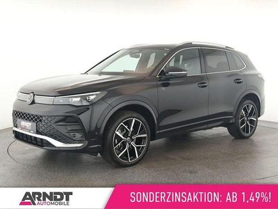 Deep black perleffekt Gebraucht 2025 VW Tiguan R-line SUV | 44.284 € (Superpreis)