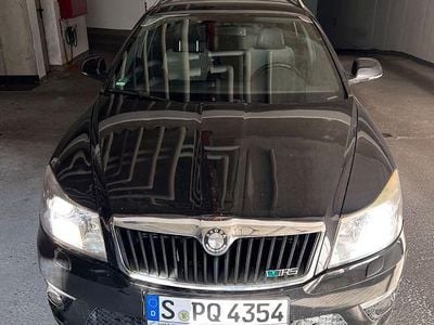 Schwarz Gebraucht 2009 Skoda Octavia RS Kombi | 4.000 € (Fairer Preis)