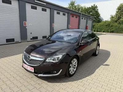 Gebraucht Opel Insignia Innovation 170 PS (125 kW) 2016 Mahogany brown (p2/so) Limousine