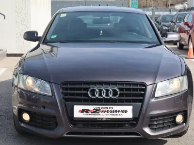 Gebraucht Audi A5 Ambiente 160 PS (117 kW) 2011 Grau Coupé