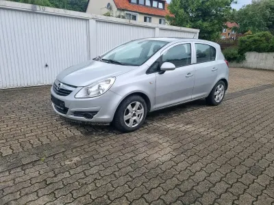 Gebraucht Opel Corsa 80 PS (58 kW) 2009 Silber Kleinwagen