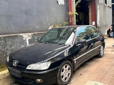 Peugeot 306