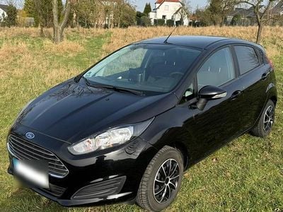 Begagnad Ford Fiesta SYNC Edition 80 HK (58 kW) 2013 Svart Halvkombi