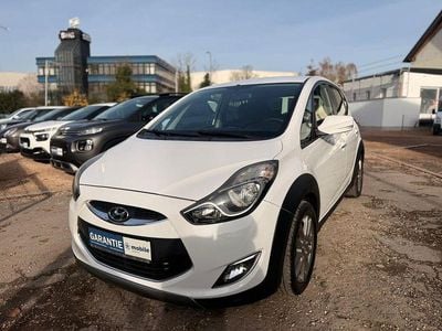 Gebraucht Hyundai ix20 116 PS (85 kW) 2015 Weiß Kleinwagen