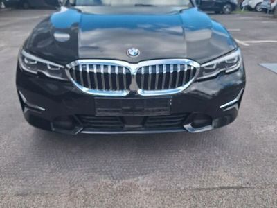 gebraucht BMW 330 i xDrive Luxury Line Automatic Luxury Line