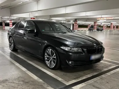 Gebraucht BMW 523 204 PS (150 kW) 2010 Grau Limousine
