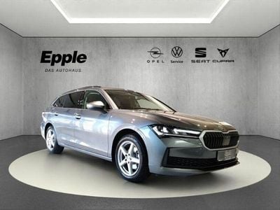 Gebraucht Skoda Superb Essence 150 PS (110 kW) 2025 Grau Kombi