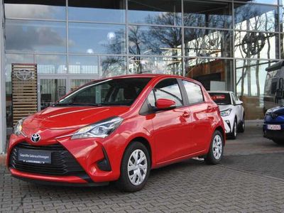 gebraucht Toyota Yaris 5-Türer 1.0 VVT-i Comfort, AHK