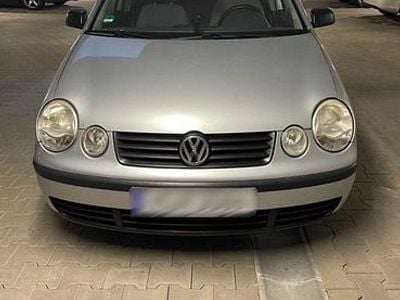 Gebraucht VW Polo 69 PS (50 kW) 2003 Silber Limousine