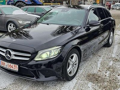 Gebraucht Mercedes C220 Avantgarde 194 PS (142 kW) 2019 Schwarz Kombi