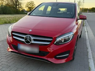 Brugt Mercedes B200 156 HK (114 kW) 2017 Rød MPV