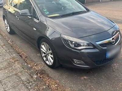 Gebraucht Opel Astra 160 PS (117 kW) 2011 Grau Limousine