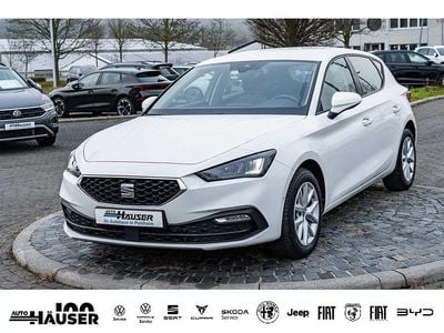 Second-hand Seat Leon Style 110 CP (80 kW) 2023 Alb Berlinǎ