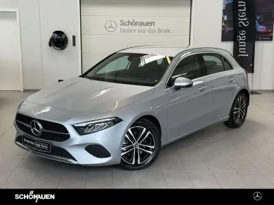 Gebraucht Mercedes A180 Progressive 116 PS (85 kW) 2025 Lack hightechsilber Limousine