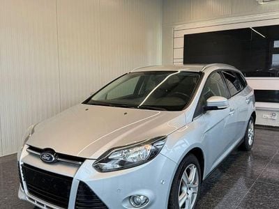 Gebraucht Ford Focus Titanium 140 PS (102 kW) 2012 Silber Limousine