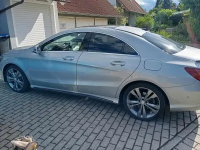 Gebraucht Mercedes CLA200 156 PS (114 kW) 2013 Silber Limousine