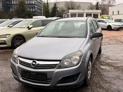 Silber Gebraucht 2009 Opel Astra Selection Kombi | 1.999 € (Guter Preis)