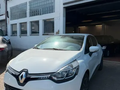Gebraucht Renault Clio 90 PS (66 kW) 2015 Weiß Kleinwagen