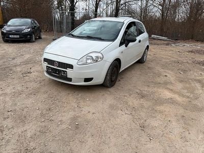 Second-hand Fiat Punto 70 CP (51 kW) 2009 Alb Hatchback