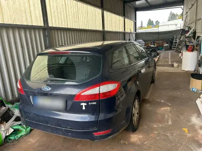 Gebraucht Ford Mondeo Ghia 131 PS (96 kW) 2007 Blau Limousine