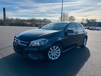 Gebraucht Mercedes A200 Urban 136 PS (100 kW) 2013 Schwarz Limousine