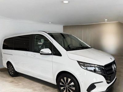 Neu Mercedes EQV300 150 kW (204 PS) 2026 Schwarz Van / Kleinbus
