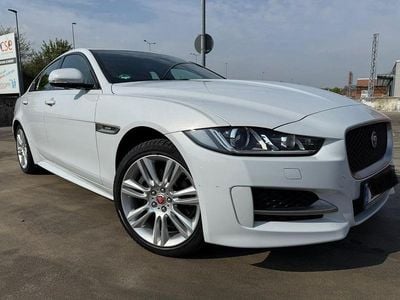 Second-hand Jaguar XE R-Sport 189 CP (139 kW) 2017 Alb Berlinǎ