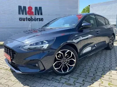 Gebraucht Ford Focus ST-Line 150 PS (110 kW) 2020 Blau Limousine