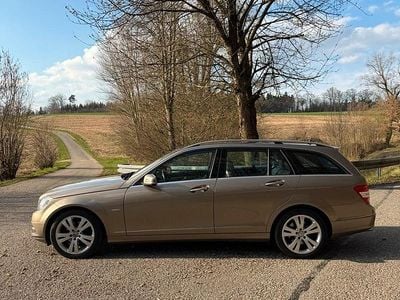 Gebraucht Mercedes C220 Avantgarde 170 PS (125 kW) 2010 Gold Kombi