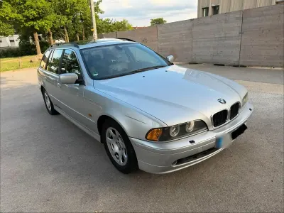 Gebraucht BMW 520 170 PS (125 kW) 2001 Silber Kombi