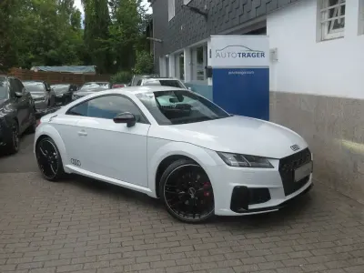 Gebraucht Audi TTS Sport 320 PS (235 kW) 2022 Gletscherweiß metallic Coupé
