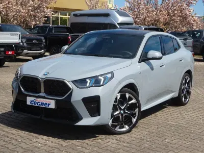 Neu BMW X2 M Sport 156 PS (114 kW) 2025 Grau SUV