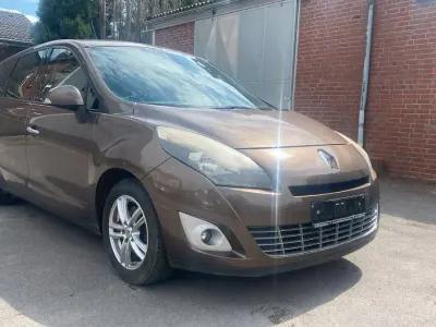 Gebraucht Renault Scenic E-Tech Dynamique 131 PS (96 kW) 2009 Braun Limousine